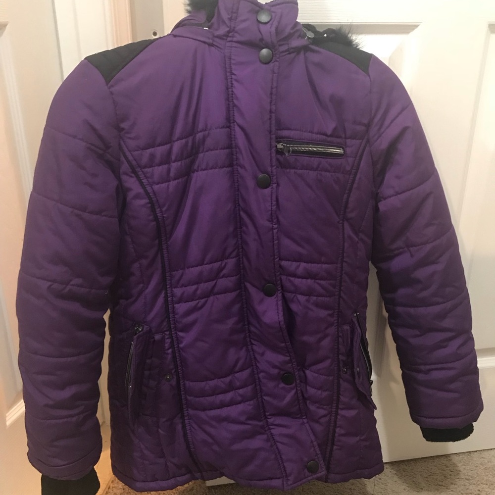 Youth puffer jacket (xl)